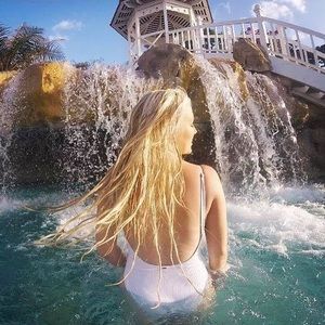 Meet your Posher, Bree